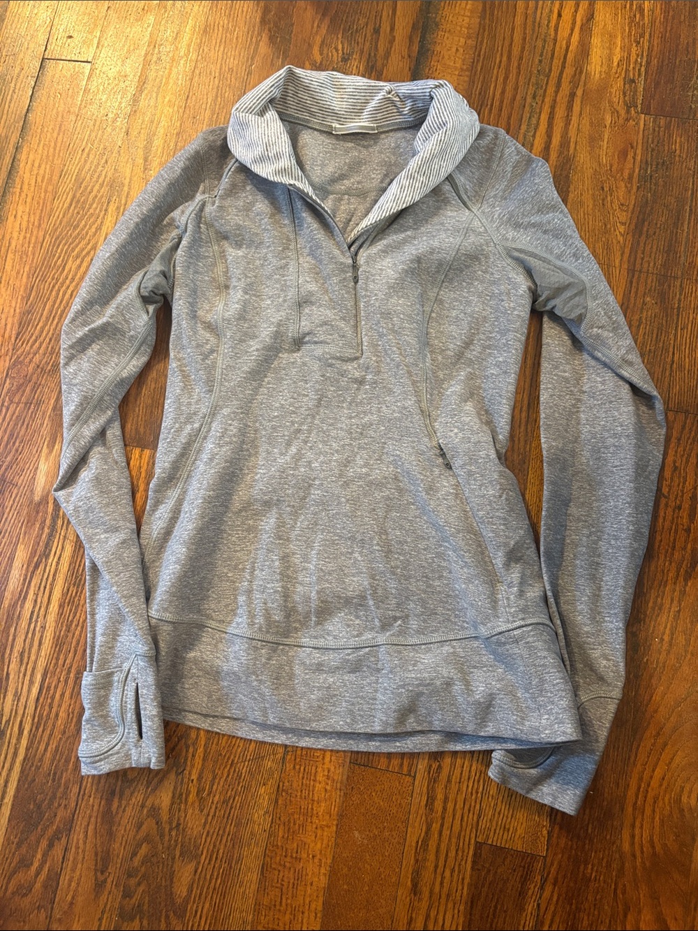 🎉EUC! Lululemon athletica Light Gray Half-Zip Pullover!